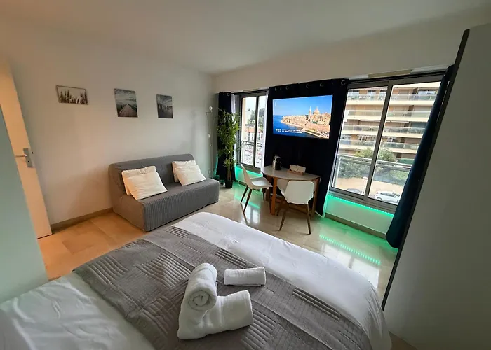 Little French Riviera Apartment Cannes